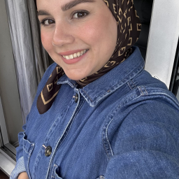 سارة الخطيب